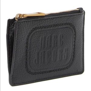 Marc Jacobs The Retro Top Zip Leather Card…
